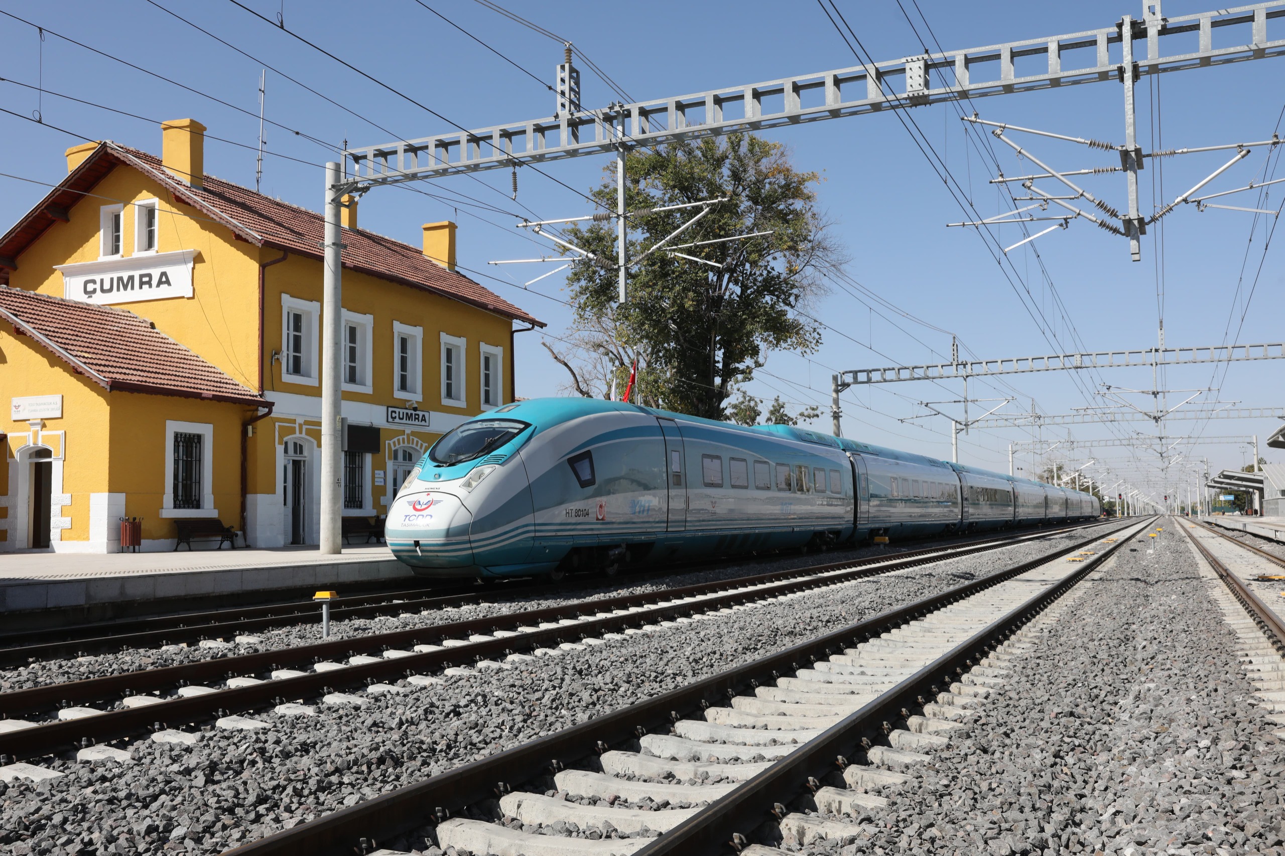 Konya-Karaman Hızlı Tren Hattı'nın Üçüncü Yılı: Yolcu ve Yük Taşımacılığında Önemli Başarılar