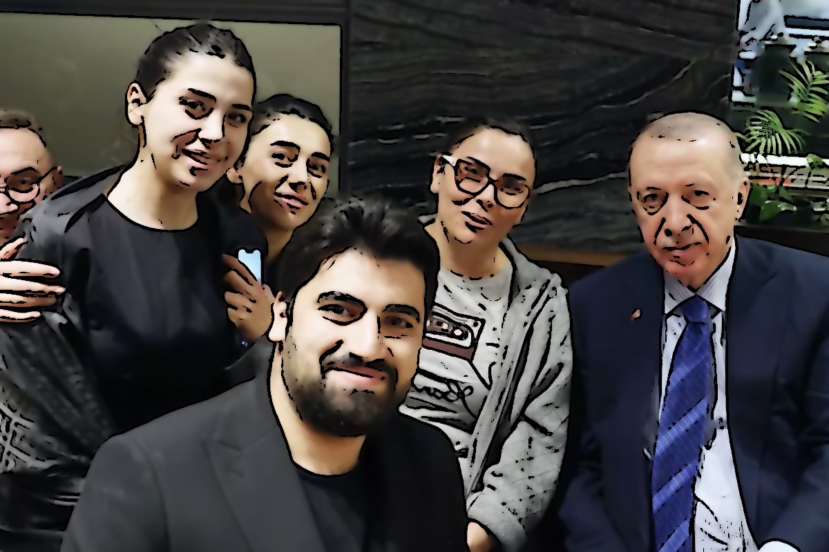Cumhurbaşkanı Erdoğan'ın Sürpriz Kafe Ziyareti ve Vatandaşlarla Buluşması